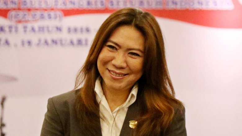 Susy Susanti Tak Persoalkan Atlet Pratama Main di Dua Sektor