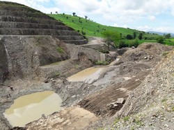 Bendungan Tanju dan Mila Terhubung Terowongan Menembus Gunung