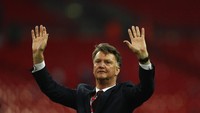 Louis van Gaal menjuarai liga di tiga negara berbeda bersama Ajax, Barcelona, AZ, dan Bayern Munich. Foto: Paul Gilham/Getty Images