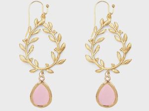 Tampil Memikat dengan 5 Anting Cantik Keluaran Brand Lokal Tampil Memikat dengan 5 Anting Cantik Keluaran Brand Lokal