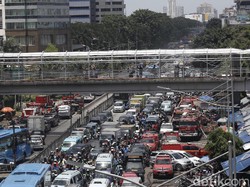 3 Alasan Utama Motor Lebih Seksi dari Transportasi Umum