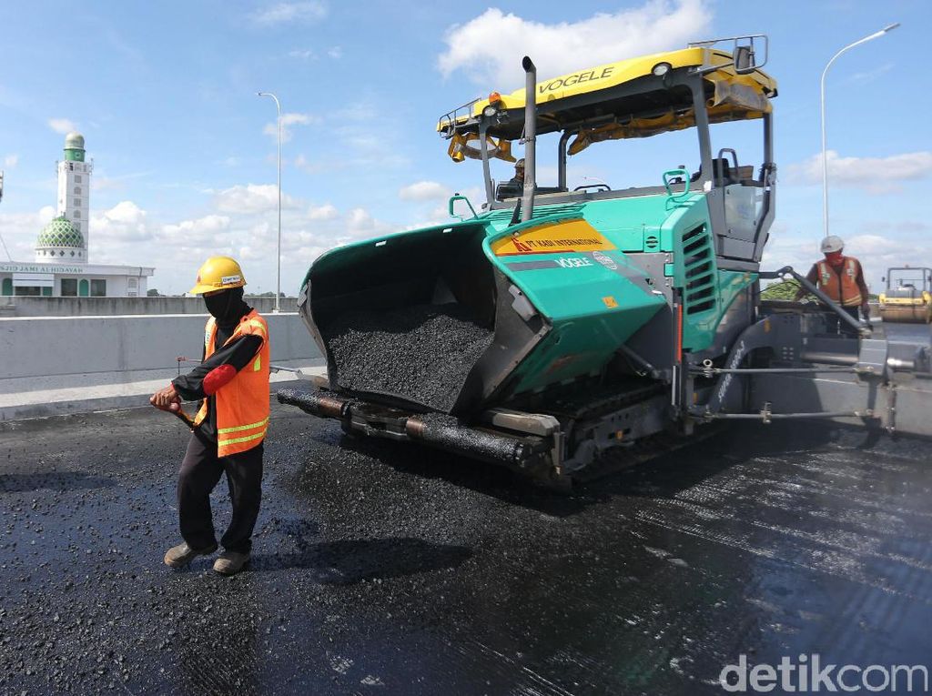 Pemeliharaan Jalan Sumsel Disebut Bisa Percepat Pemulihan Ekonomi RI Pemeliharaan Jalan Sumsel Disebut Bisa Percepat Pemulihan Ekonomi RI