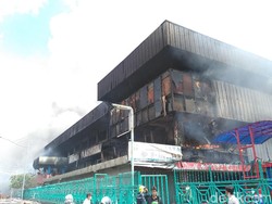 Jumlah Kios yang Terbakar di Pasar Senen Jadi 1.691