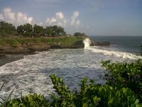 7 Daya Tarik Wisata Tanah Lot Bali