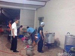 100 Ton Beras Disiapkan untuk 16.835 KK Korban Banjir