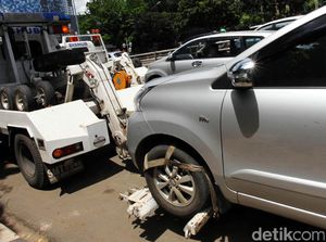 Punya Mobil Tak Punya Garasi dan Parkir di Jalan Ganggu Sekali Punya Mobil Tak Punya Garasi dan Parkir di Jalan Ganggu Sekali
