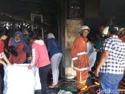 Sudah 12 Jam Kebakaran Pasar Senen Belum Padam
