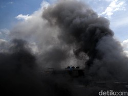 BPBD DKI: Kios yang Terbakar di Blok 1 dan 2, Lantai 1 sampai 4