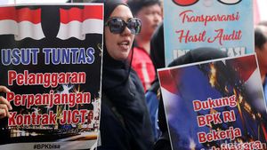 Pekerja Pelabuhan Demo di Gedung BPK