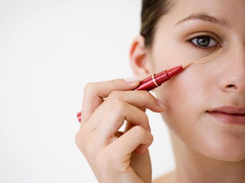 7 Cara Makeup Natural untuk Penampilan Sehari-hari