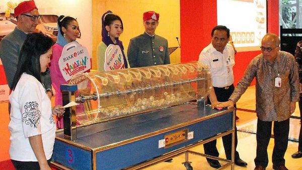 Program Hajatan Bank DKI Manjakan Nasabah