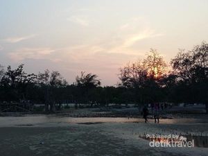 Punya Senja yang Cantik, Ini Tempat Habiskan Weekend di Belitung