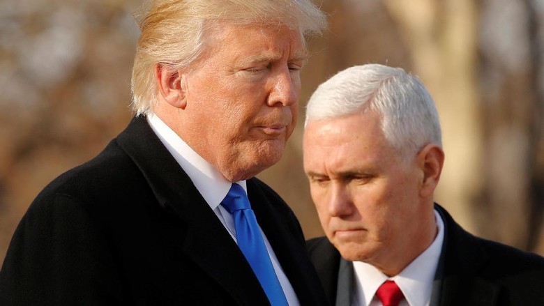 Donald Trump Resmi Dilantik Menjadi Presiden AS ke-45