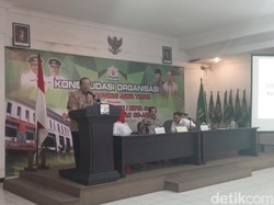 Setelah Bebas, La Nyalla Pimpin Rapat Konsolidasi Kadin Jatim