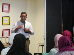 Anies Sebut 2 Moderator Jadikan Debat Menarik