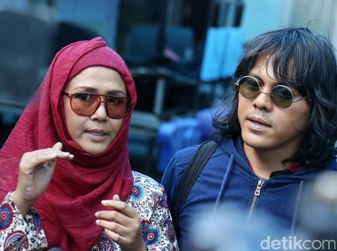 Ria Irawan dan suami, Mayky Wongkar/