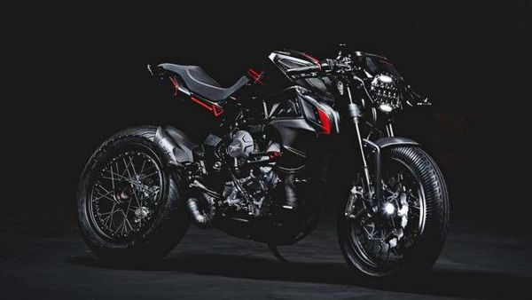 Sangarnya MV Agusta Dragster 800 Blackout