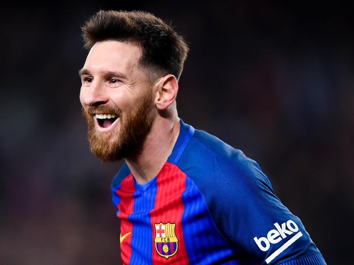 Maradona: Tak Ada Pemain Seperti Messi di Sepanjang Hidupku