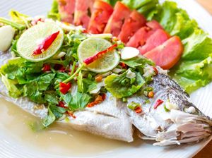 Siang Ini Enaknya Makan Ikan Kukus Rendah Lemak di Sini