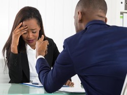 8 dari 10 Orang Mengaku Pernah Nangis di Kantor, Ini Penyebab Utamanya