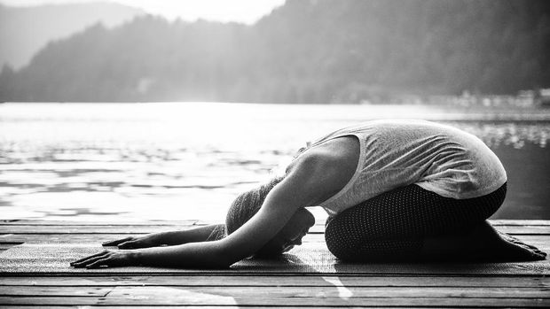 Ilustrasi prenatal yoga