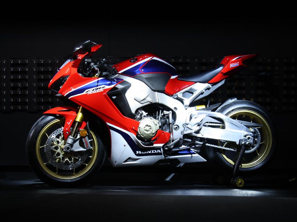 CBR1000RR Bakal Dapat Teknologi Mirip di Mobil Honda CBR1000RR Bakal Dapat Teknologi Mirip di Mobil Honda