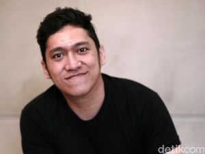 Bernard Batubara Ungkap Awal Garap Novel Baru Mobil Bekas Bernard Batubara Ungkap Awal Garap Novel Baru Mobil Bekas