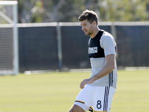 Gerrard Pulang ke Liverpool, Latih Tim Akademi