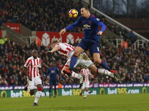 Tampil Dominan, MU Justru Tertinggal 0-1 dari Stoke Tampil Dominan, MU Justru Tertinggal 0-1 dari Stoke
