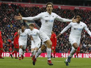 Tangan Patah akibat Kecelakaan Sepeda, Llorente Absen di Awal Musim