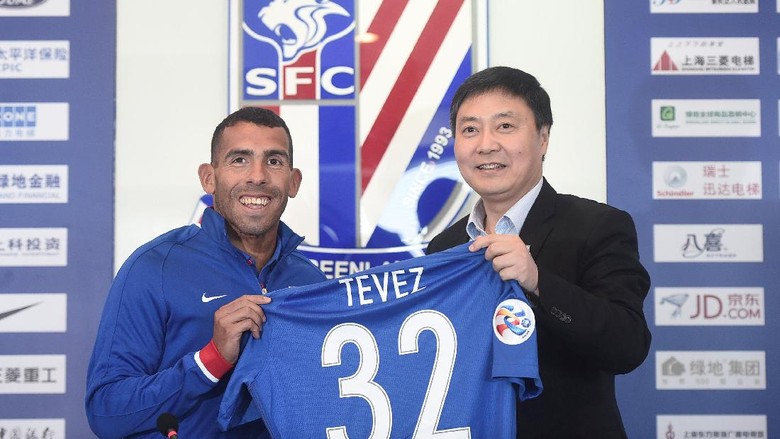 Tevez Serang Sepakbola China Tevez Serang Sepakbola China