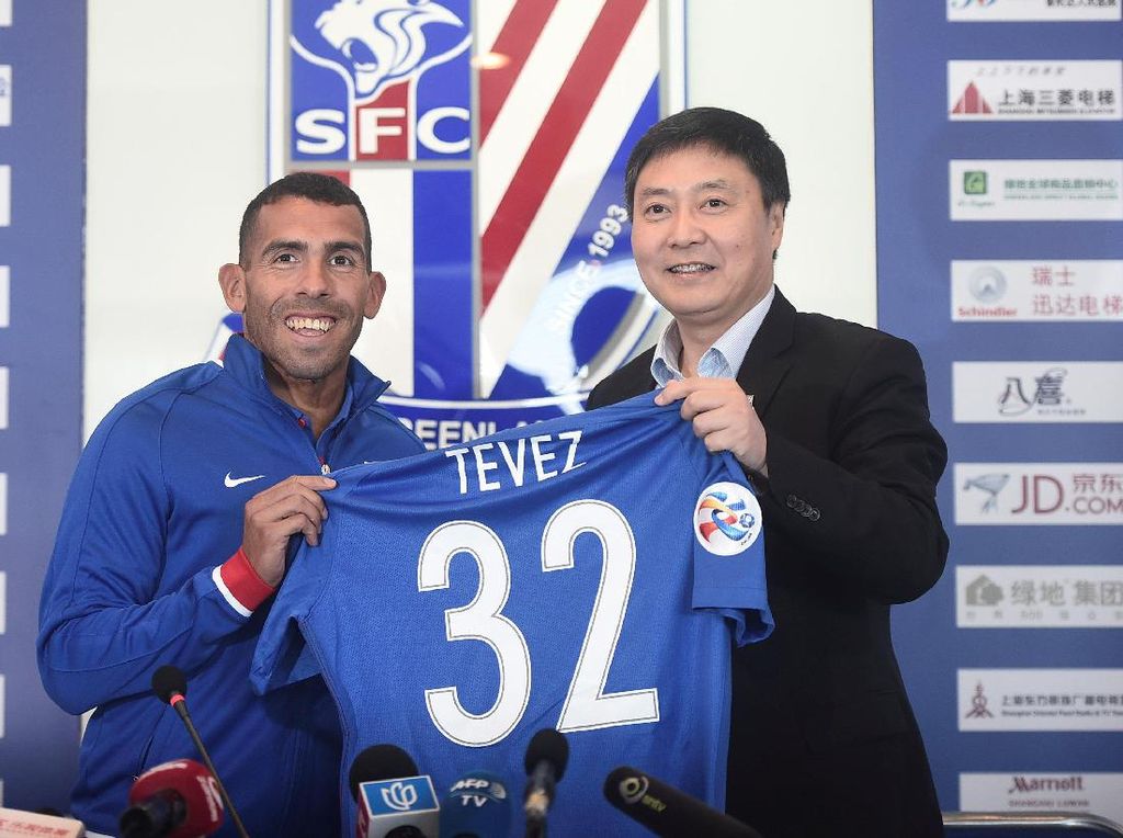 Tevez Serang Sepakbola China Tevez Serang Sepakbola China
