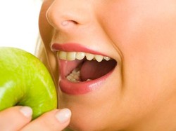 Kunyah Makanan dengan Benar Agar Tubuh Terlindung dari Penyakit