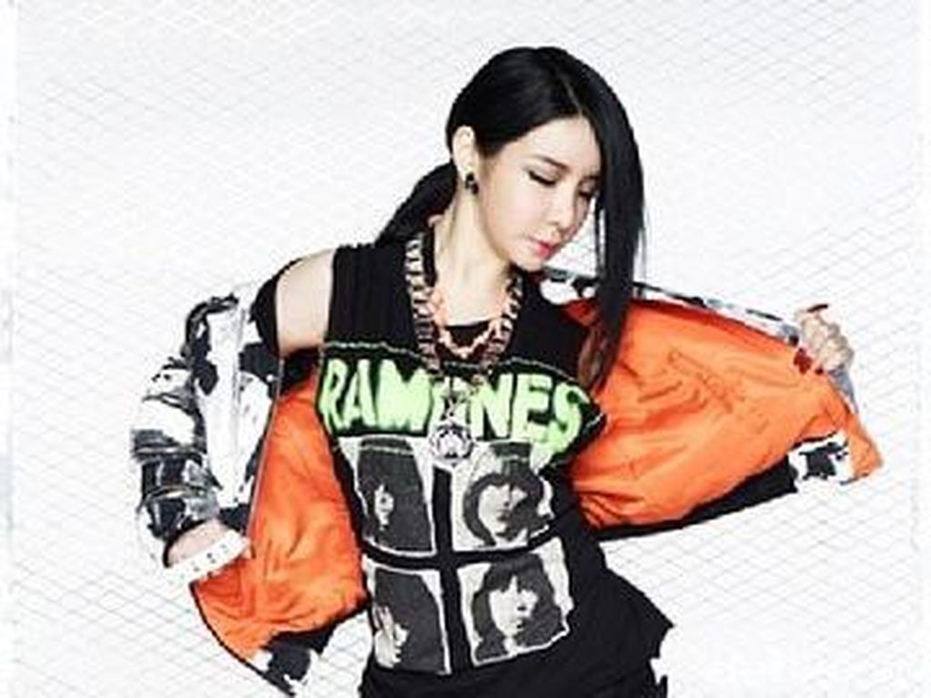 Yang Hyun Suk Sebut Park Bom Penyebab Bubarnya 2NE1? Yang Hyun Suk Sebut Park Bom Penyebab Bubarnya 2NE1?