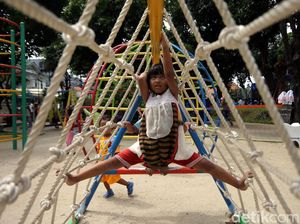 Sarana Bermain Anak RPTRA Kenanga Cideng