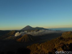 Bromo, Pesona yang Tak Pernah Habis
