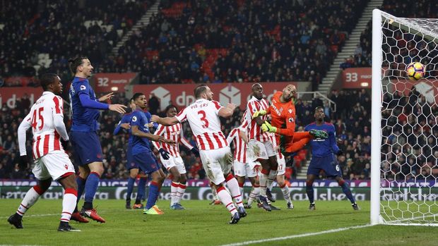 Gol Rooney di <i>Injury Time</i> Selamatkan MU dari Kekalahan