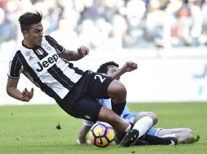 Dybala-Higuain Menangkan Juventus atas Lazio