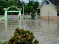 Sungai Cijangkelok Meluap, 6 Desa di Kuningan Banjir Satu Meter