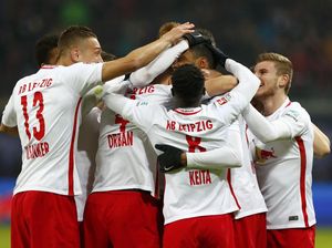 Libas Eintracht Frankfurt, RB Leipzig Terus Buntuti Bayern