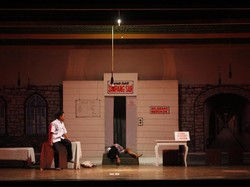 Menonton Ludruk Suster Gepeng, Horor yang Mengundang Tawa