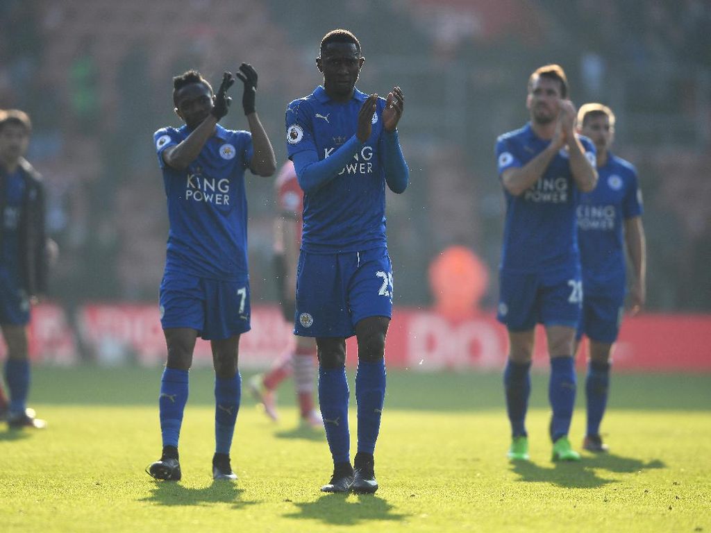 Leicester Samai Rekor Juara Bertahan dengan Torehan Poin Terburuk dalam 22 Pekan Leicester Samai Rekor Juara Bertahan dengan Torehan Poin Terburuk dalam 22 Pekan