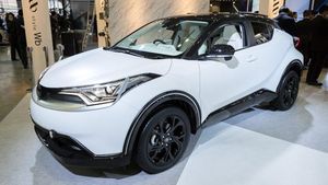 Cantiknya Toyota C-HR Modif