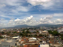 Spot Fotogenik Rahasia di Bandung: Rooftop Pasar Baru