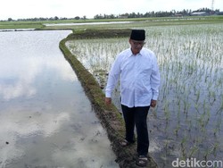 Cagub Banten Wahidin Janji Bangun Tanggul di Kabupaten Tangerang