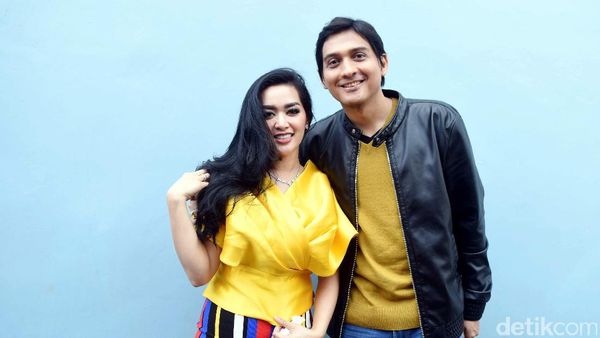 Lovey Dovey! Lucky Hakim Ingin Anak yang Banyak dari Tiara Dewi