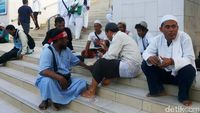 Massa FPI Berkumpul di Masjid Al Azhar