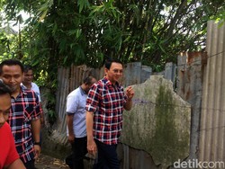 Ahok Siapkan Trotoar yang Nyaman untuk Penyandang Tunanetra