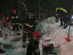 Korban Tewas Akibat Salju Longsor di Italia Bertambah Jadi 14 Orang