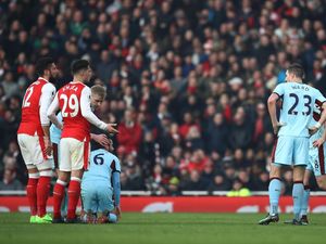 Xhaka Bikin Henry Kesal